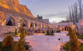 Sur Cave Hotel